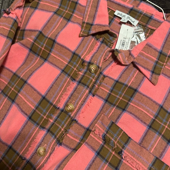 white birch Tops - Pink Flannel shirt NWT